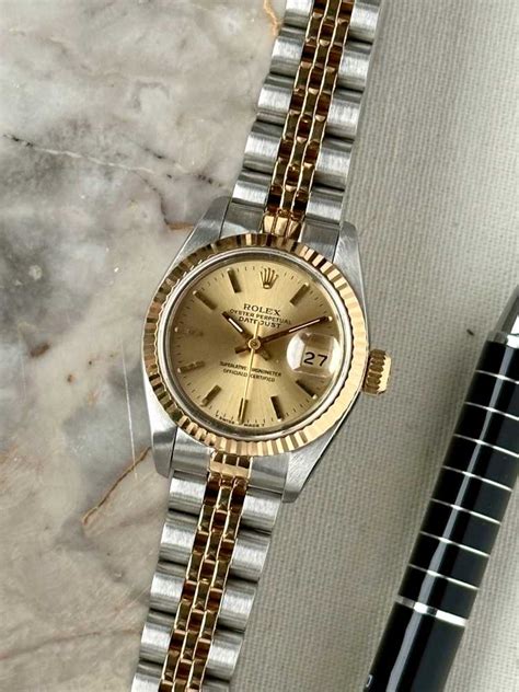 how much gold is in a 1991 rolex date just|Rolex 1990s models.